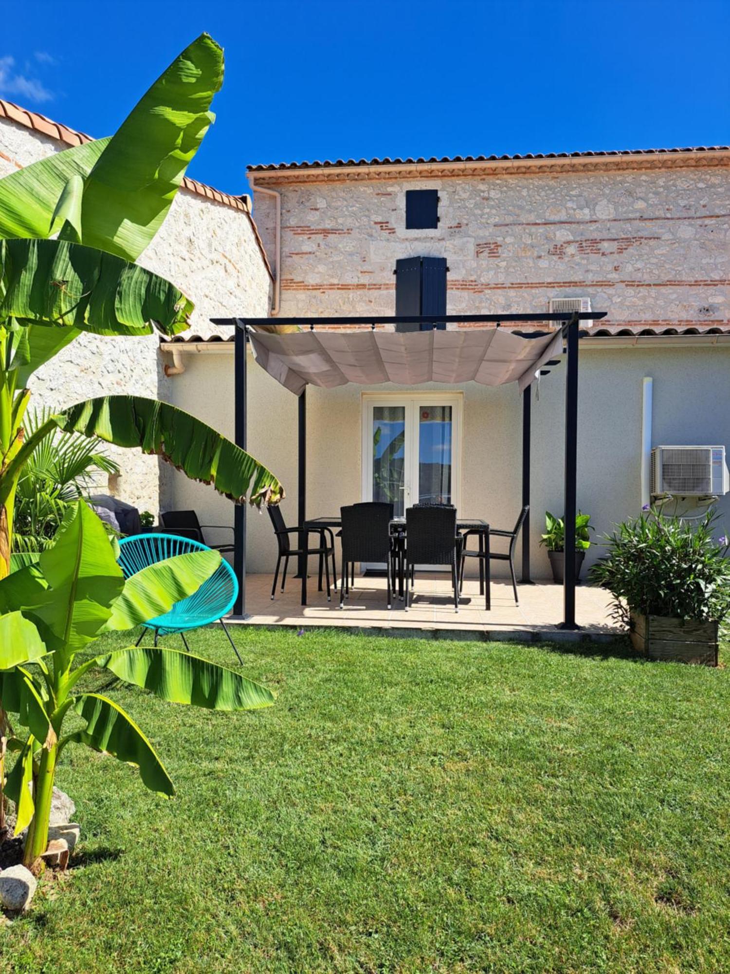 Вілла Le Domaine Vesque Saint-Pierre-de-Clairac Екстер'єр фото
