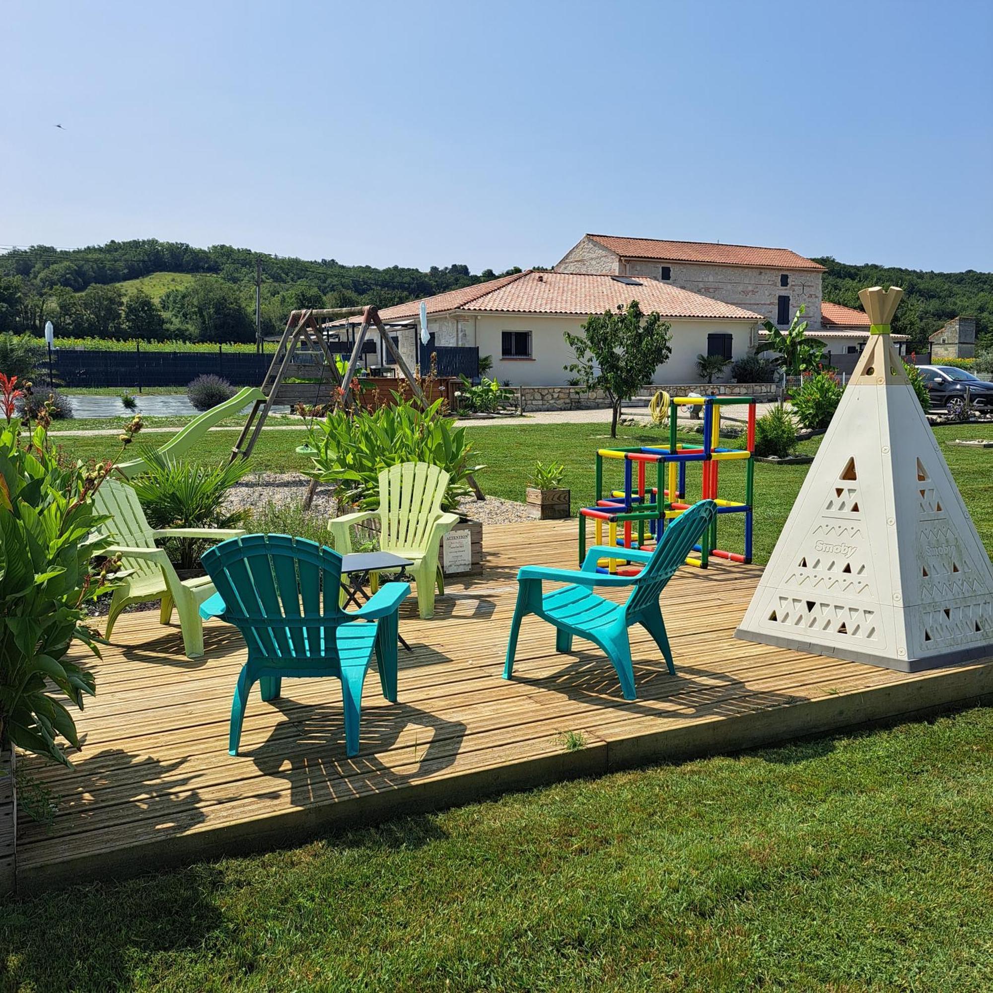 Вілла Le Domaine Vesque Saint-Pierre-de-Clairac Екстер'єр фото